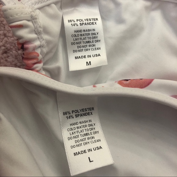 NWT White KYLIE Lips Bikini - Picture 3 of 4